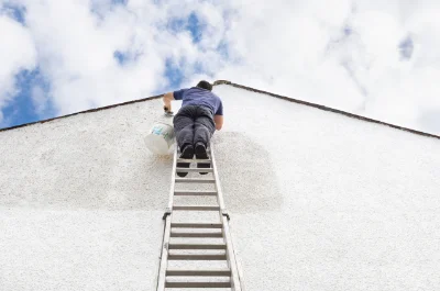 Peinture extérieure à Lusignan — façades et ravalement